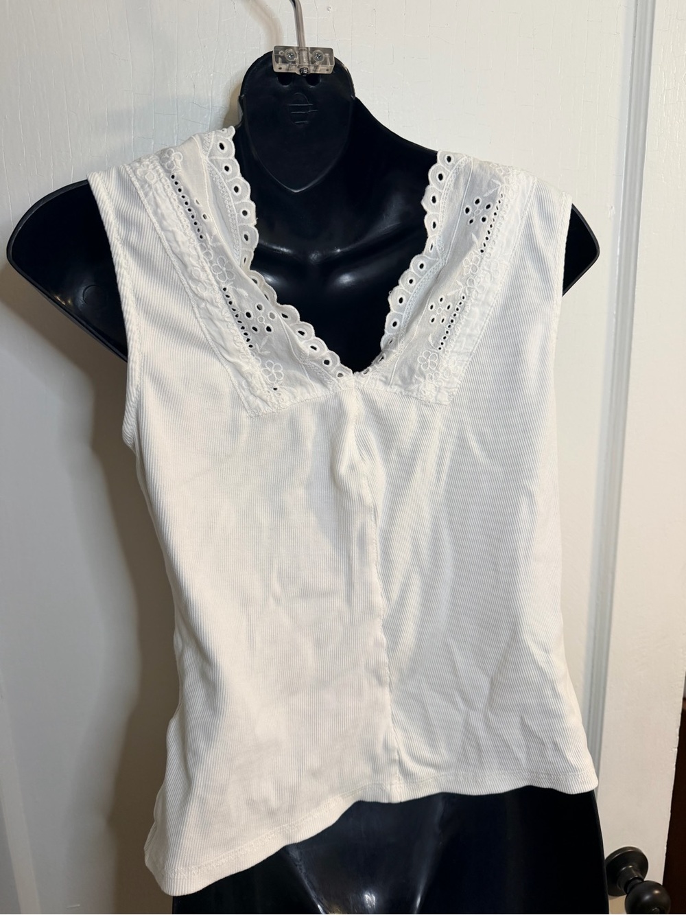 Free People White Eyelet Tie Front Tank - Picture 7 of 9